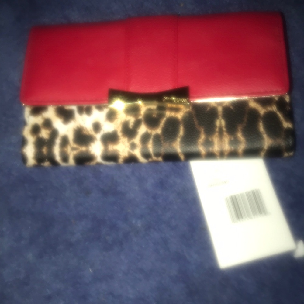 ✨NEW BETSEY JOHNSON Clutch wallet✨